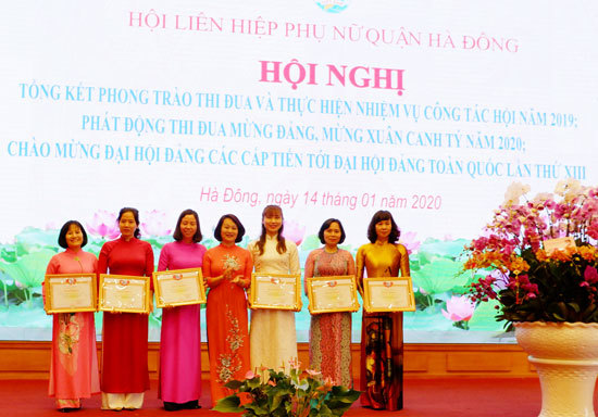 Hà Đông: 3 tổ chức Hội Phụ nữ được Trung ương Hội Liên hiệp Phụ nữ khen thưởng - Ảnh 4