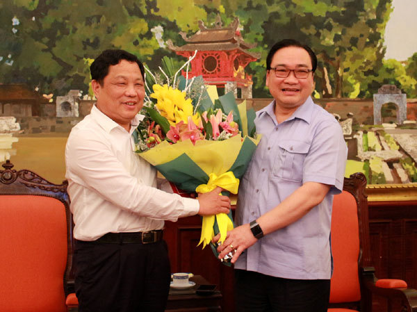 Trao Quyết định nghỉ hưu cho đồng chí Trần Quang Cảnh - Ảnh 2