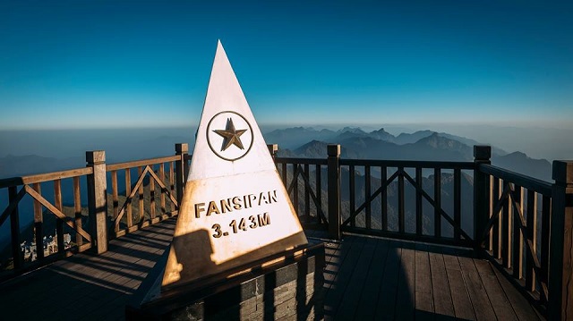 Độ cao chính xác của đỉnh Fansipan sau khi đo lại là bao nhiêu? - Ảnh 1