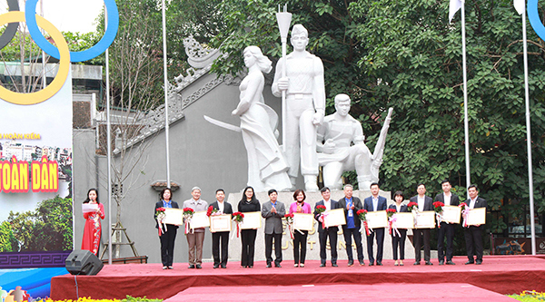 Hà Nội: Hơn 8.000 người hưởng ứng Ngày chạy Olympic vì sức khỏe toàn dân - Ảnh 4