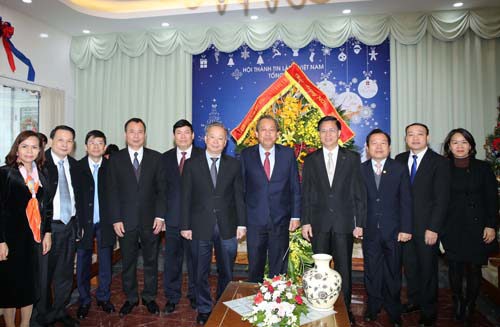 Phó Thủ tướng Trương Hòa Bình chúc mừng đồng bào Công giáo - Ảnh 2