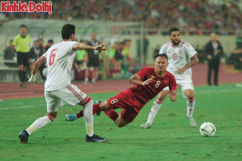 [Ảnh] Nhìn lại trận thắng của đội tuyển Việt Nam trước UAE sau hơn một thập kỷ - Ảnh 5
