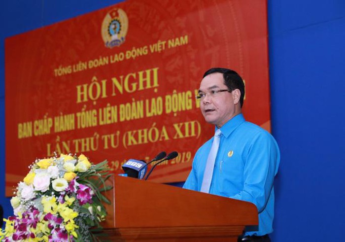 Ông Nguyễn Đình Khang được bầu làm Chủ tịch Tổng Liên đoàn Lao động Việt Nam - Ảnh 1