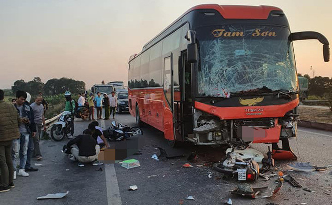 Nữ phụ xe khách tử vong sau tai nạn liên hoàn trên Cao tốc Hà Nội - Bắc Giang - Ảnh 1