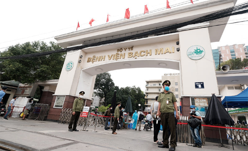 Việt Nam ghi nhận thêm 5 ca mắc Covid-19 mới, 4 người liên quan tới Bệnh viện Bạch Mai - Ảnh 1