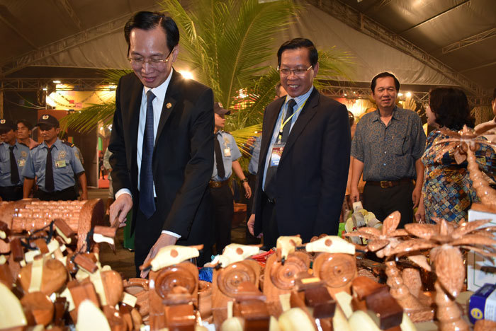 TP Hồ Chí Minh: Hơn 300 doanh nghiệp tham gia hội chợ hàng Việt Nam chất lượng cao - Ảnh 2