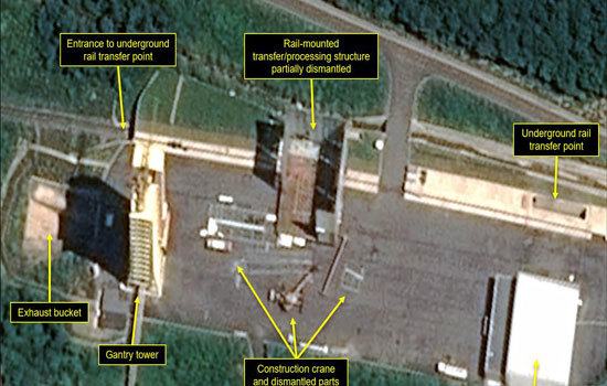 Triều Tiên tiếp tục tháo dỡ bãi thử động cơ tên lửa Sohae - Ảnh 1