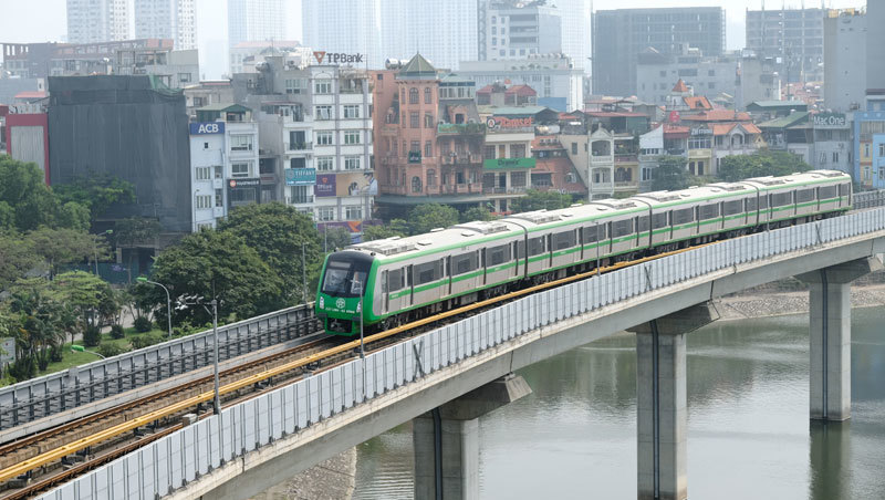 Băn khoăn về mức đầu tư công - Ảnh 1