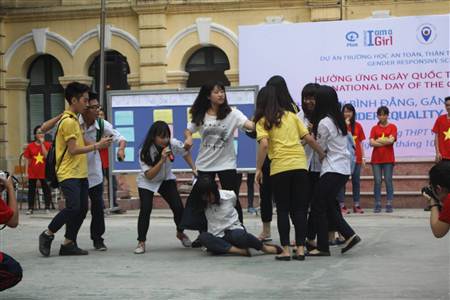 Hà Nội: Thiết lập đường dây nóng tiếp nhận thông tin về bạo lực học đường - Ảnh 1