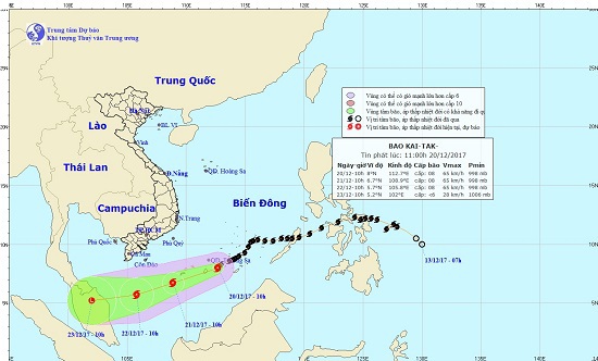 Du khách kéo lên Fansipan ngắm băng tuyết, Hà Nội rét nhất 6 độ C - Ảnh 10