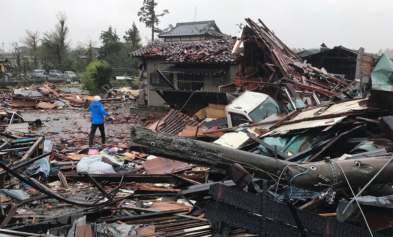 Thủ tướng điện thăm hỏi Thủ tướng Nhật Bản về cơn bão Hagibis - Ảnh 1