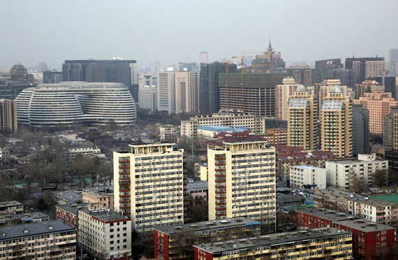 Giá bất động sản của Trung Quốc chạm đáy gần 2 năm vì dịch COVID-19 - Ảnh 1