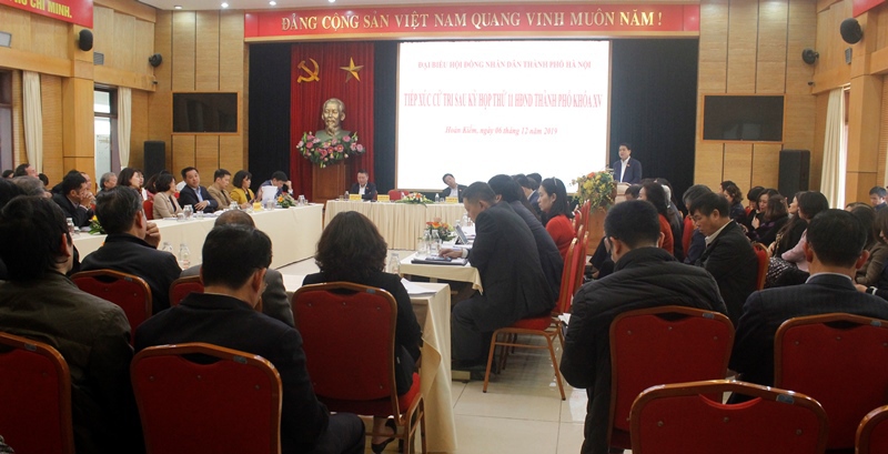 Chủ tịch UBND TP Nguyễn Đức Chung: Đồng bộ nhiều giải pháp giảm ô nhiễm môi trường - Ảnh 1