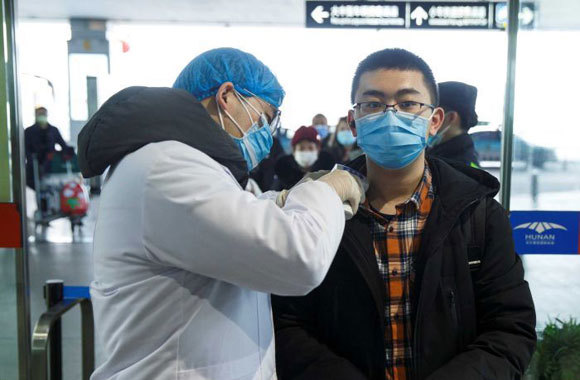 Bắc Kinh xác nhận nạn nhân đầu tiên thiệt mạng vì dịch viêm phổi Vũ Hán - Ảnh 1