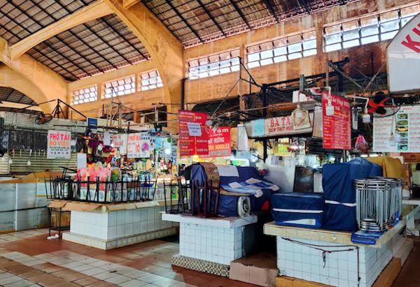TP Hồ Chí Minh: Tiểu thương chợ Bến Thành đồng loạt đóng cửa vì dịch Covid-19 - Ảnh 3