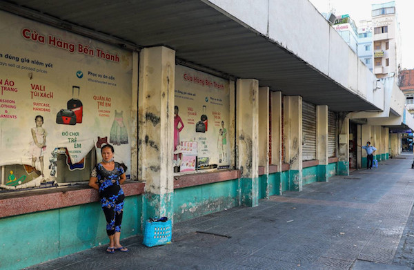 TP Hồ Chí Minh: Tiểu thương chợ Bến Thành đồng loạt đóng cửa vì dịch Covid-19 - Ảnh 4