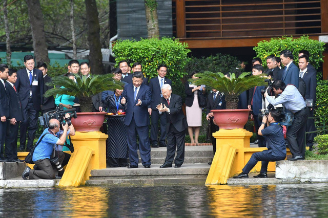 Điểm danh những nguyên thủ dự APEC 2017 du ngoạn tại Hà Nội - Ảnh 2