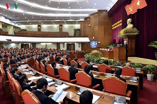 Nhìn từ Hội nghị T.Ư 7: Muốn làm lãnh đạo, hãy nghĩ đến cống hiến trước tiên - Ảnh 2