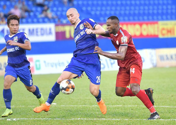 Vòng 5 V-League 2019: Quang Hải tịt ngòi, Hà Nội FC mất ngôi đầu bảng - Ảnh 1