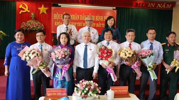 Thủ tướng phê chuẩn nhân sự UBND tỉnh Bình Phước - Ảnh 1