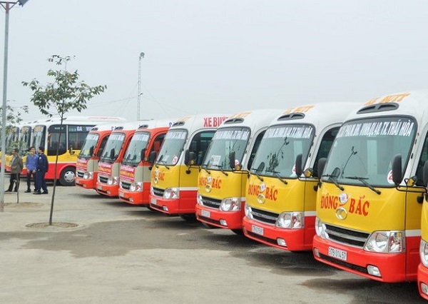 Nghệ An: Nhiều hãng xe buýt dừng hoạt động để phòng, chống dịch Covid-19 - Ảnh 1