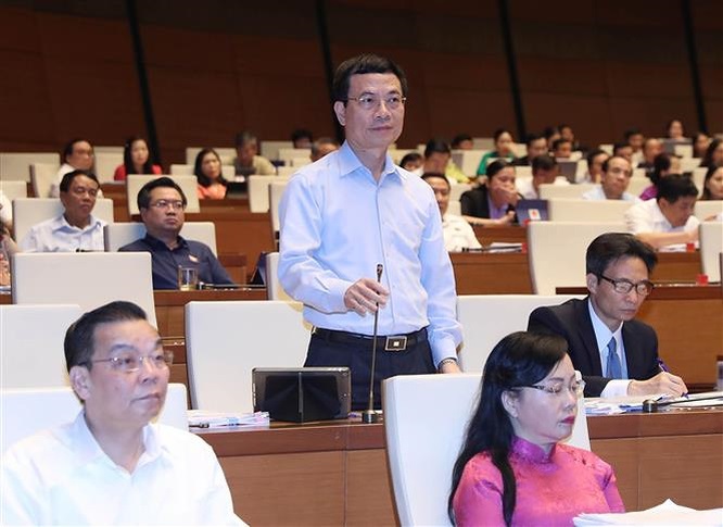 Bộ trưởng Nguyễn Mạnh Hùng: Phải dọn "rác" trên không gian mạng - Ảnh 1