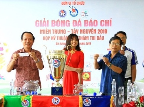 Đà Nẵng đăng cai giải bóng đá báo chí miền Trung - Ảnh 1