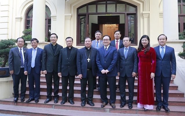 Bí thư Thành ủy tiếp tân Tổng Giám mục Tổng Giáo phận Hà Nội - Ảnh 2