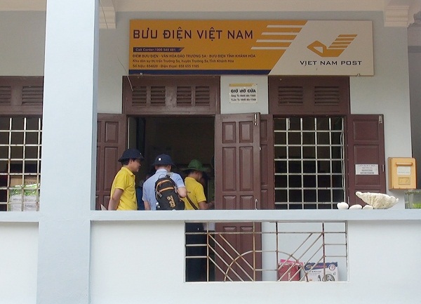Bưu điện Việt Nam tặng xe ôtô cho bộ đội Trường Sa - Ảnh 3