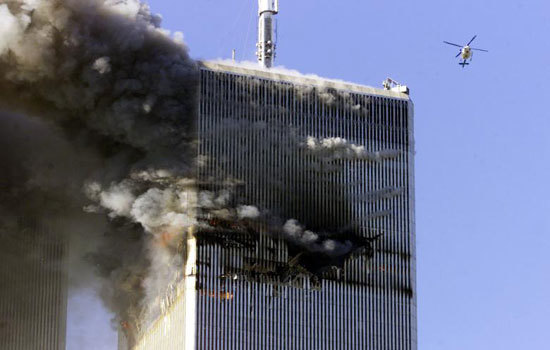Nhìn lại những giây phút kinh hoàng vụ khủng bố 11/9 tại New York, Mỹ - Ảnh 4
