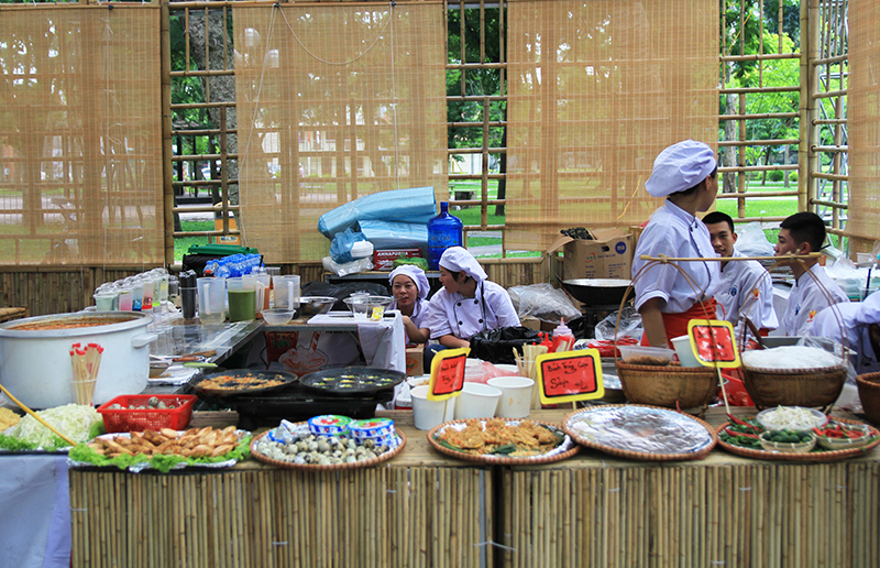 [Ảnh] Độc đáo hơn 30 gian hàng tại Lễ hội văn hóa ẩm thực Hà Nội - Ảnh 11