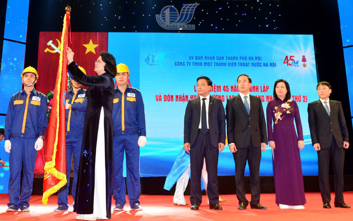Công ty Thoát nước Hà Nội đón nhận Huân chương Lao động hạng Nhất - Ảnh 1
