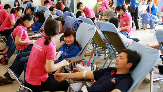 Cần 60.000 đơn vị máu phục vụ điều trị - Ảnh 1