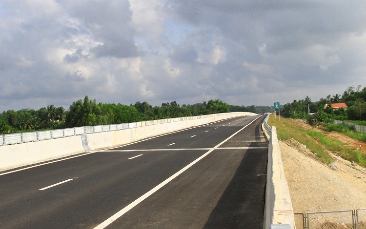 Cần 2.220 tỷ đồng đầu tư các công trình kết nối tuyến cao tốc Đà Nẵng - Quảng Ngãi - Ảnh 1