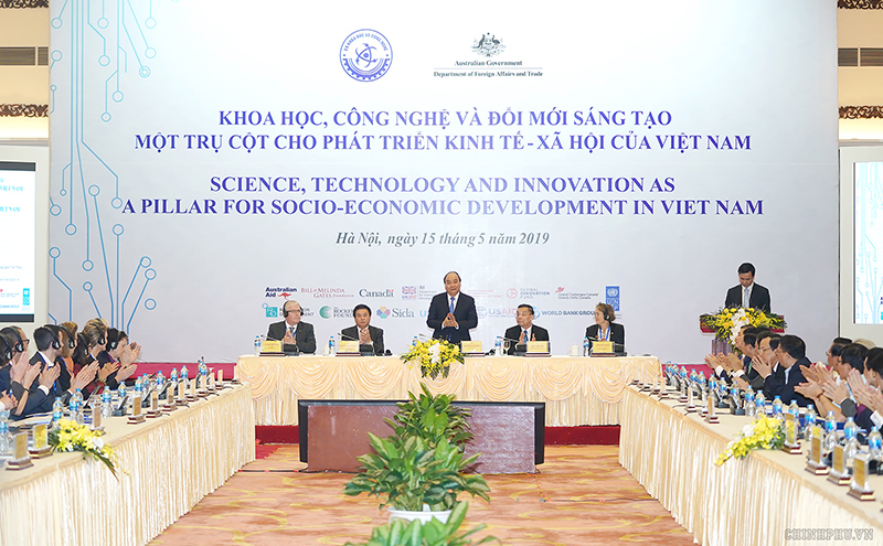 Thủ tướng dự hội nghị Khoa học công nghệ và đổi mới sáng tạo - Ảnh 1