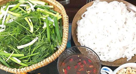 Những món ăn đặc trưng riêng của Hà Nội, du khách phương xa không thể bỏ qua - Ảnh 12