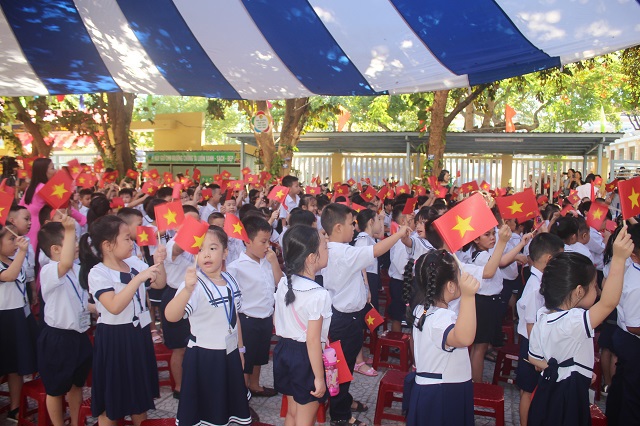 Phó Thủ tướng Trương Hòa Bình dự lễ khai giảng năm học mới tại Đà Nẵng - Ảnh 2