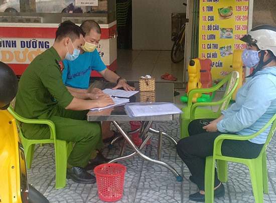 Đà Nẵng: Hàng ăn uống bán qua mạng, bán mang đi dừng hoạt động từ 0h ngày 2/4 - Ảnh 1