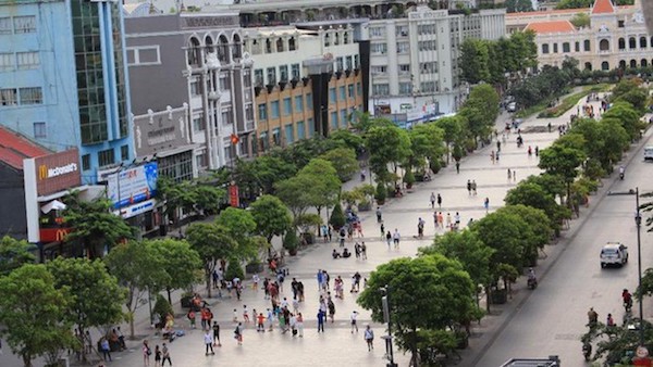 TP Hồ Chí Minh: Phố đi bộ Nguyễn Huệ cấm xe để đón năm mới 2020 - Ảnh 1