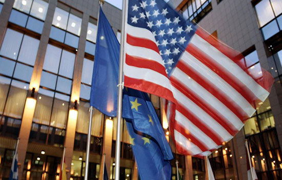 EU sẽ nối lại đàm phán thương mại với Mỹ bất chấp leo thang căng thẳng về thuế quan - Ảnh 1