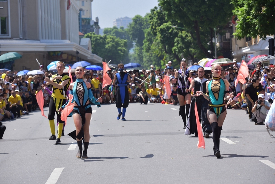 80 nghệ sĩ Việt Nam và quốc tế sẽ biểu diễn tại Carnival đường phố Hà Nội 2019 - Ảnh 4