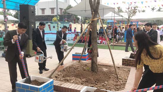 Năm 2019, huyện Ứng Hòa phấn đấu trồng 6.000 cây xanh - Ảnh 1