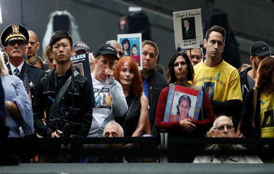 Những hình ảnh xúc động lễ tưởng niệm các nạn nhân vụ khủng bố 11/9 tại Mỹ - Ảnh 12