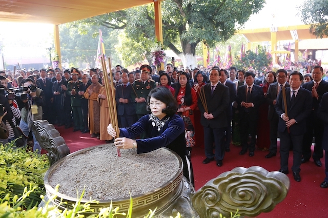 Lãnh đạo Đảng, Nhà nước dâng hương tại lễ kỷ niệm 1980 năm khởi nghĩa Hai Bà Trưng - Ảnh 2