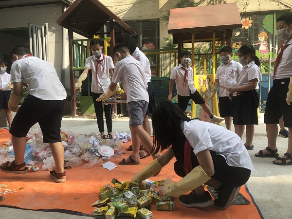 Trường Tiểu học & THCS Hà Nội Thăng Long: Nâng cao nhận thức về rác thải nhựa - Ảnh 3