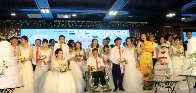 Đám cưới người khuyết tật: Chạm tới trái tim cộng đồng - Ảnh 1