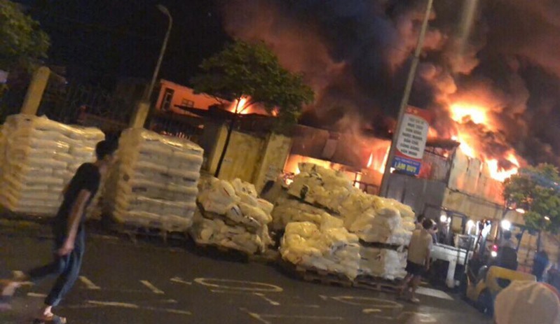 Cháy dữ dội tại chợ Gạo ở Hưng Yên - Ảnh 5