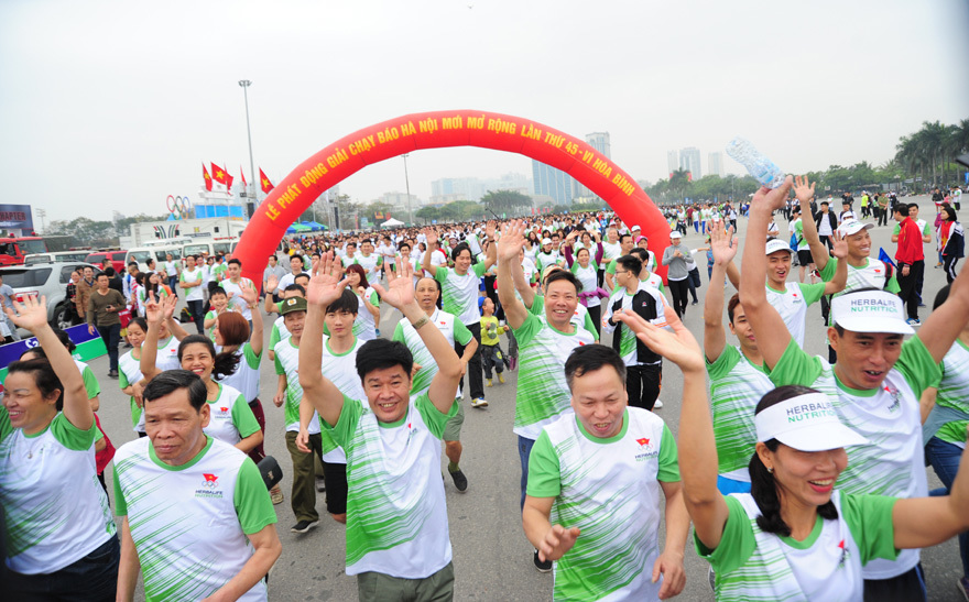 Gần 8.000 người tham gia "Ngày chạy Olympic - Vì sức khỏe toàn dân" - Ảnh 2