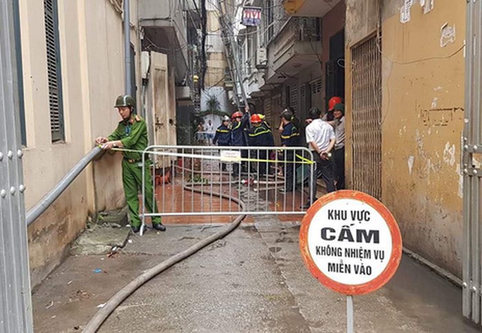 Hà Nội: Thông tin mới nhất về vụ cháy nhà 5 tầng ở phố Lạc Trung - Ảnh 3