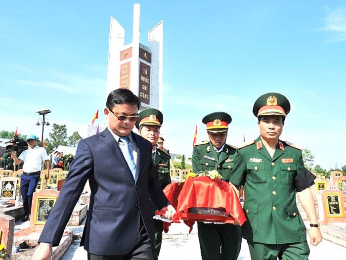 Nghệ An: Trang trọng Lễ an táng hài cốt các liệt sĩ hy sinh tại Lào - Ảnh 1